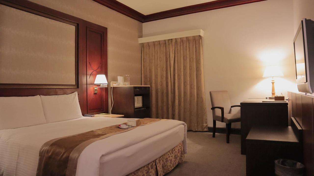 Ho Fong Business Stay Fengyuan Exterior photo