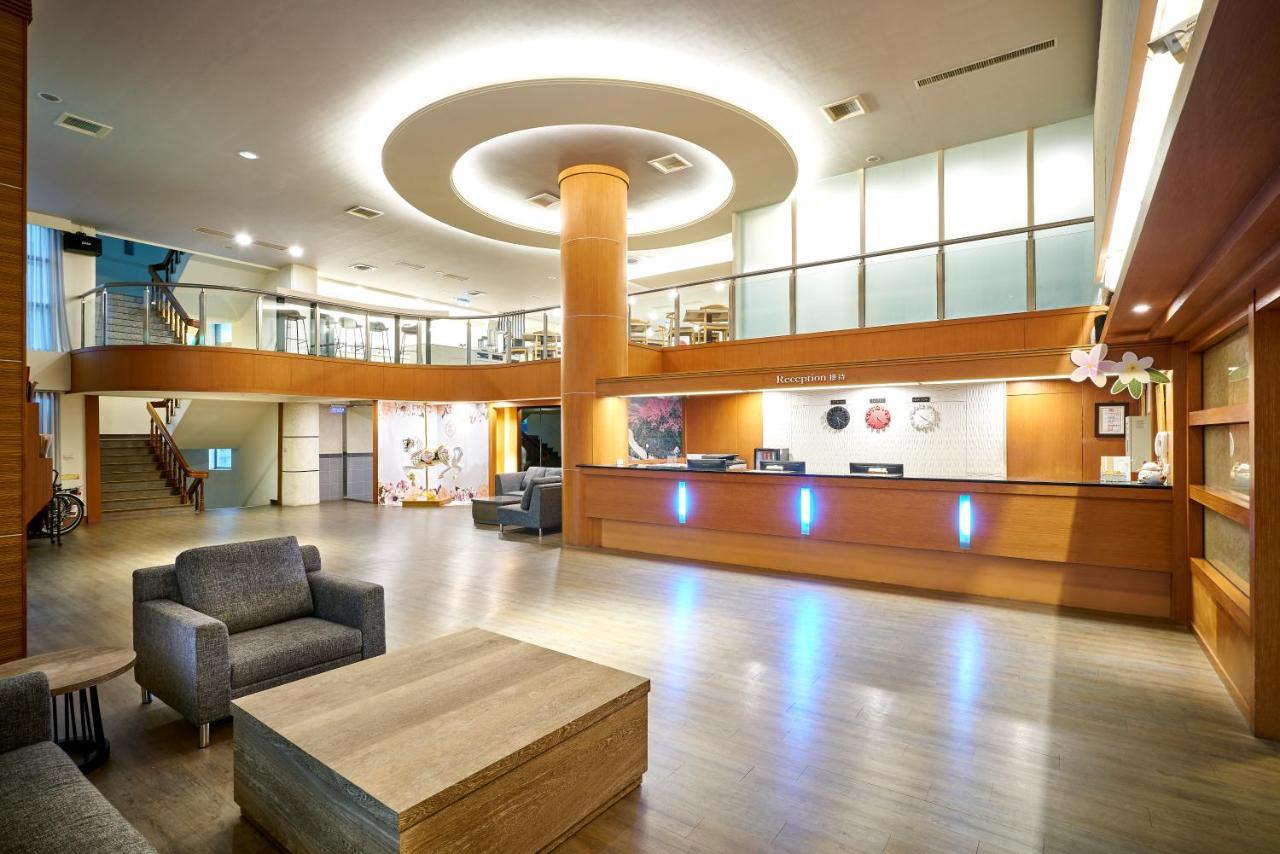 Ho Fong Business Stay Fengyuan Exterior photo