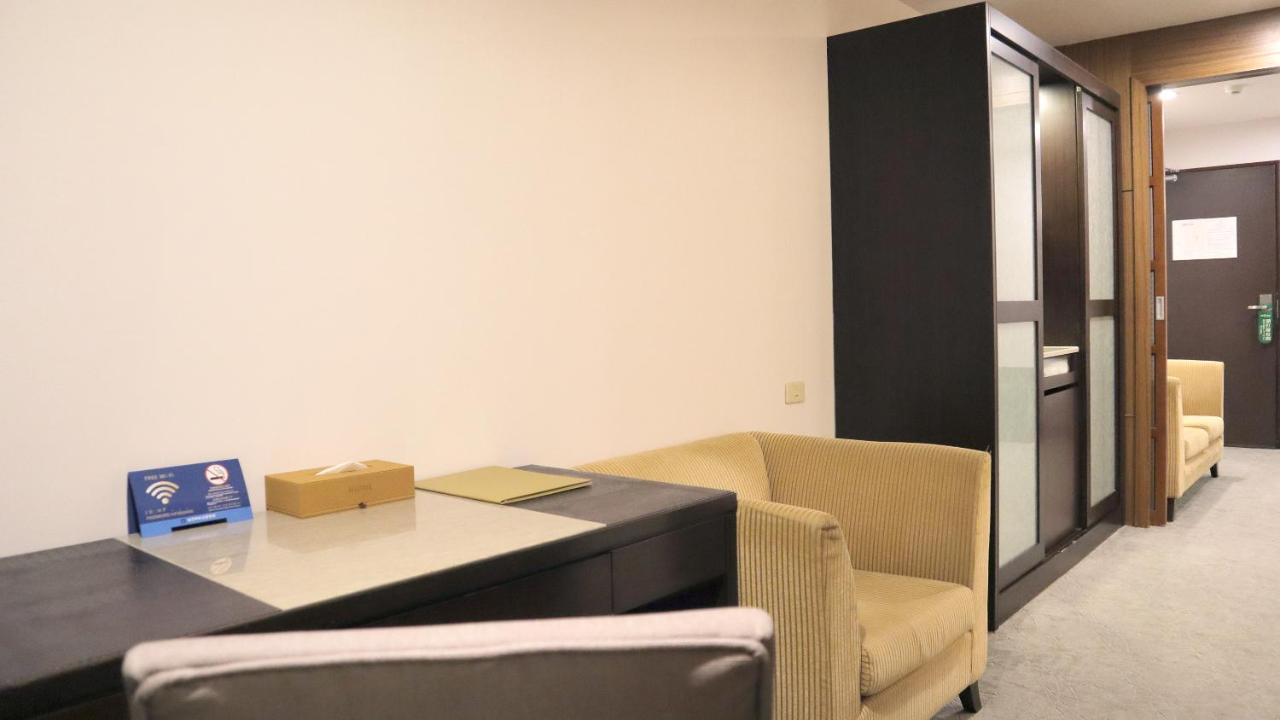 Ho Fong Business Stay Fengyuan Exterior photo